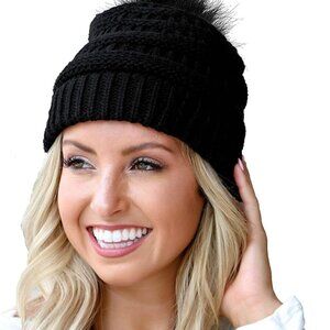 Nwt Qlenkay Beanie Hat With Long Wavy Curly Hair Extensions Knit
